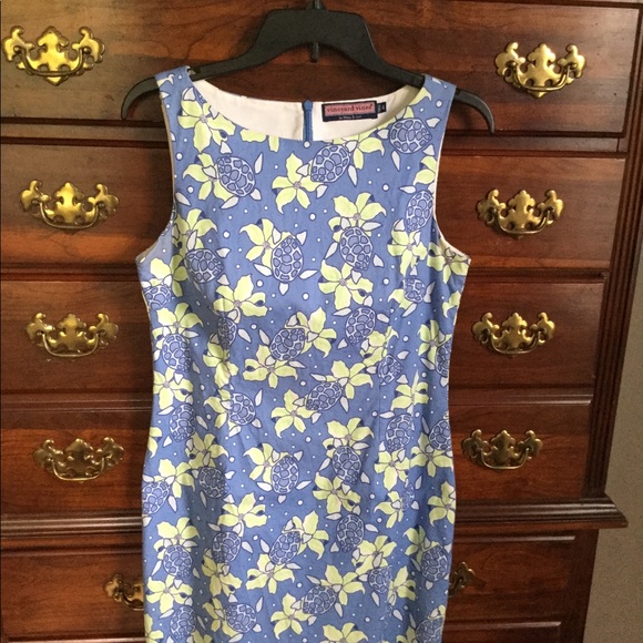 Vineyard Vines Dress - Picture 2 of 4